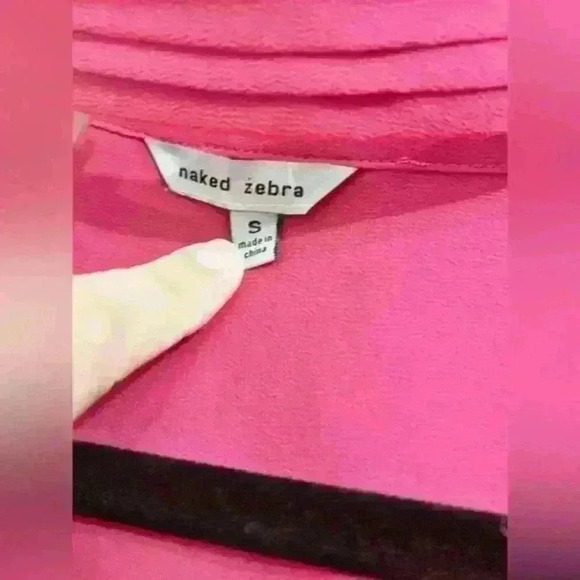 3 for $15// Naked Zebra Hot‎ Pink Blouse Size Small - Picture 4 of 5